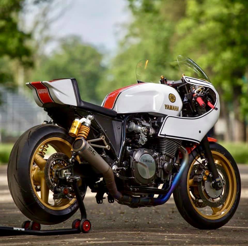 Yamaha XJR 1300 Custom